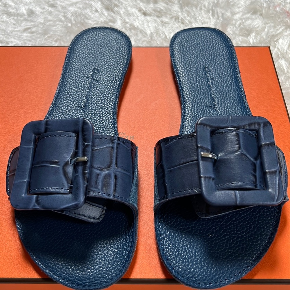 Brand new blue sandals size 7. No box.